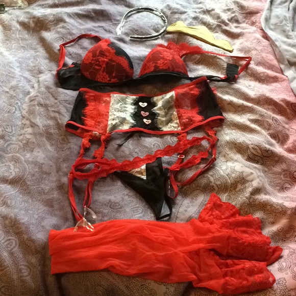 mapal'e Other - Sexy Queen of Hearts Lingerie size medium